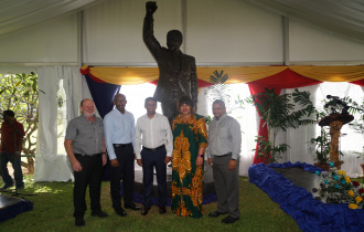 Seychelles commemorates Mandela Day with unveiling of Nelson Mandela statue