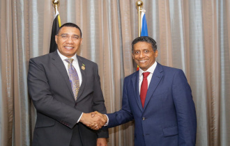 President Danny Faure engages in bilateral discussion with H.E. Andrew Holness, Prime Minister of Jamaica