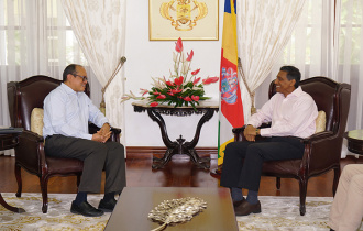 President Faure receives Professor Rolph Payet at State House