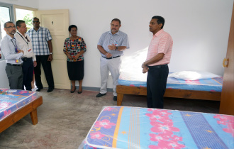 President Faure visits Ile du Swet Quarantine Centre and Port Victoria