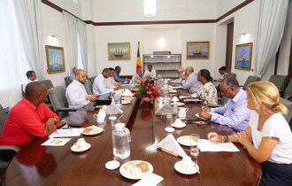 President Faure holds consultative session with key representatives of Government and Private Sector