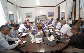 President Faure chairs consultative session with key representatives of government and private sector