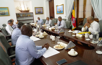 President Chairs Meeting of the Leaders’ Forum