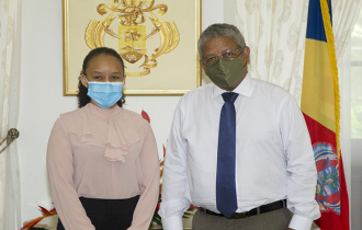 President Ramkalawan receives Seychellois High achiever Ms Hilary Baron at State House