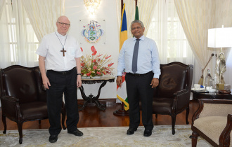 President Ramkalawan receives Bishop Denis Wiehe at State House