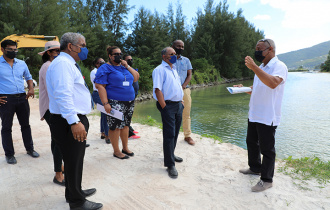 President Ramkalawan visits the Ile Soleil Reclamation Project