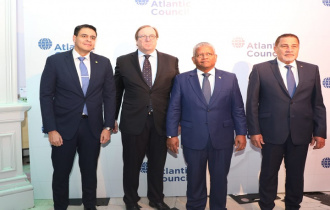 President attends Atlantic Council welcome dinner on the occasion of the US-Africa Leaders' Summit
