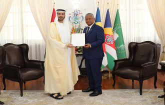 President Ramkalawan receives the invitation for COP 28 in UAE