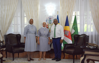 Visite de Courtoisie de la Secrétaire Générale de la Congrégation des Filles de Marie à la Présidence