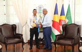 President Ramkalawan meets Seychellois bodybuilder, Mr. Wallace Dorasamy