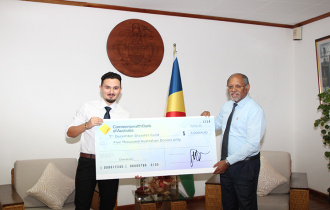 Vice President Afif received donation from Seychellois diaspora in Australia and friends of Seychelles