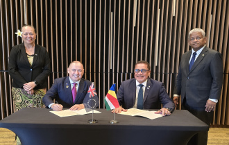 Seychelles and Cook Islands set to bolster relations to greater heights with signing of Joint Communiqué