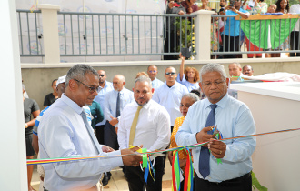 President Ramkalawan Witnesses Handover of 24 Housing Units and Foundation Stone Laying for New Development at Vilaz Zanblon
