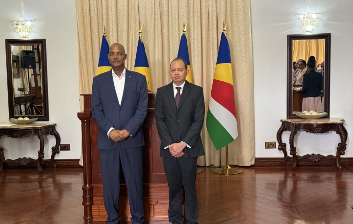 Divino Sabino was sworn in as Attorney General.