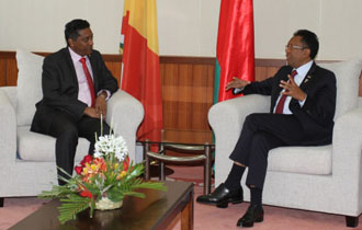 LE PRÉSIDENT DANNY FAURE S’ENTRETIENT AVEC LE PRÉSIDENT DE LA REPUBLIQUE DE MADAGASCAR