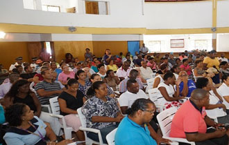President Faure Conducts Meetings with Takamaka and Anse Royale Community Leaders