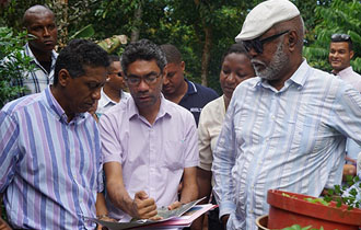 President Faure visits Grand Anse Mahé and Anse Boileau districts