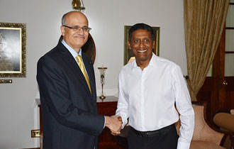 President Faure Receives Foreign Secretary of the Government of India
