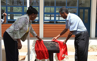 Île Perseverance Secondary school officially opened