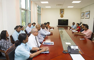 President visits the Ministry of Tourism, Civil Aviation, Ports and Marine and the Ministry of Family Affairs