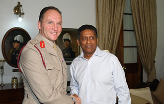 President Faure meets Operation Commander of the EU Naval Force (Somalia)
