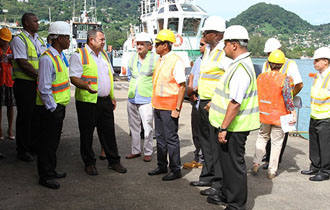 President Faure visits Seychelles Ports Authority