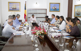 President Faure meets members of the Board of IDC