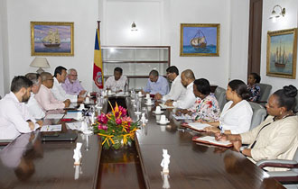 President Faure meets members of the Air Seychelles Board