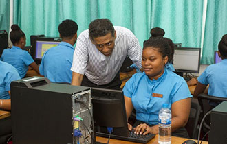 President Faure visits Professional Centres and University of Seychelles